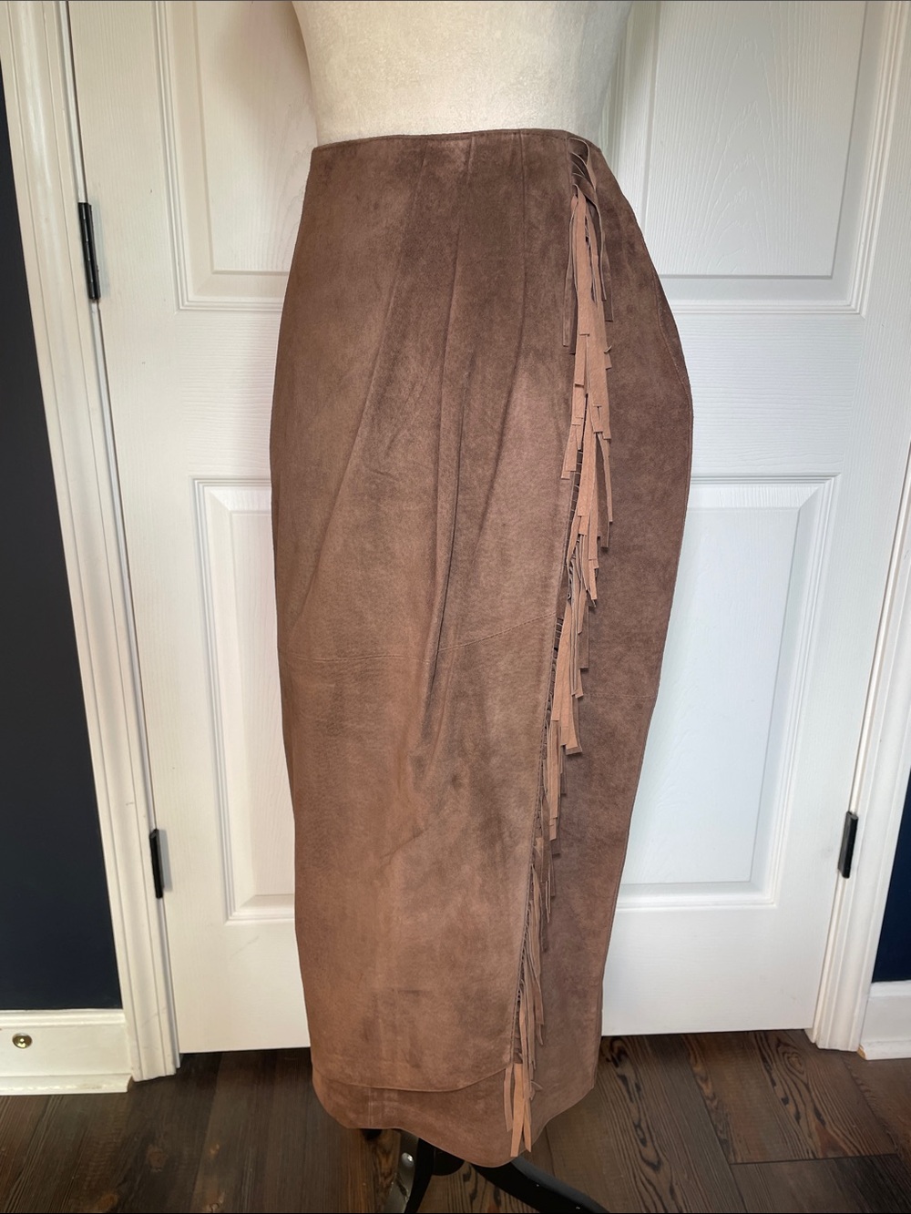 VTG Bagatelle Genuine Suede Fringe Wrap Midi Skirt Brown Western Cowgirl Size 6